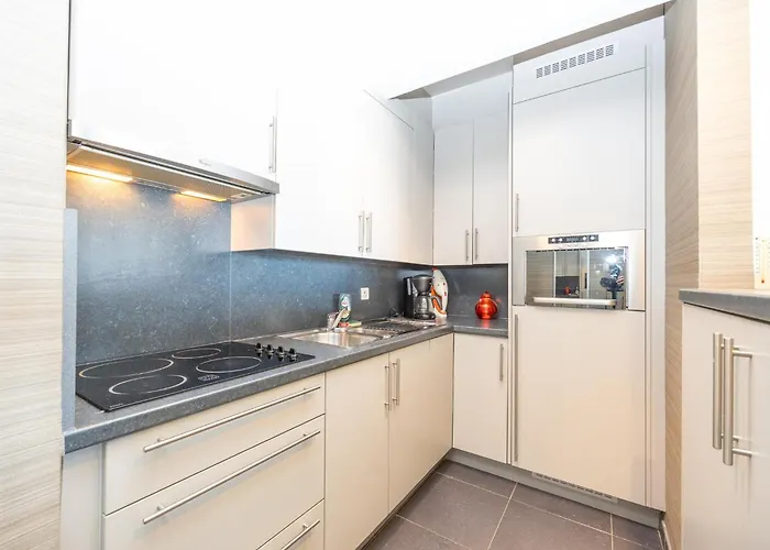 Northland - 0302 דירה *